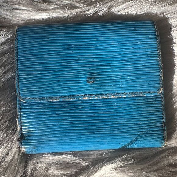 LV Blue Epi “project” wallet. - Picture 1 of 13